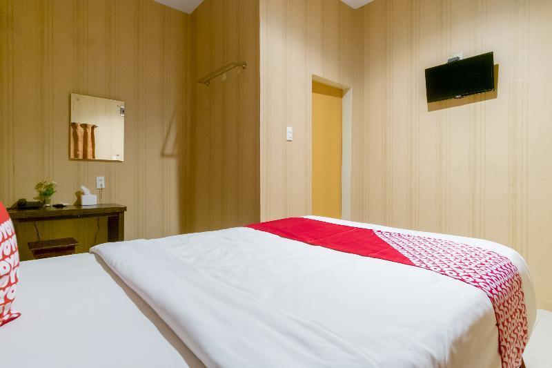 Oyo 741 Hotel Labuhan Raya Medan Exteriér fotografie