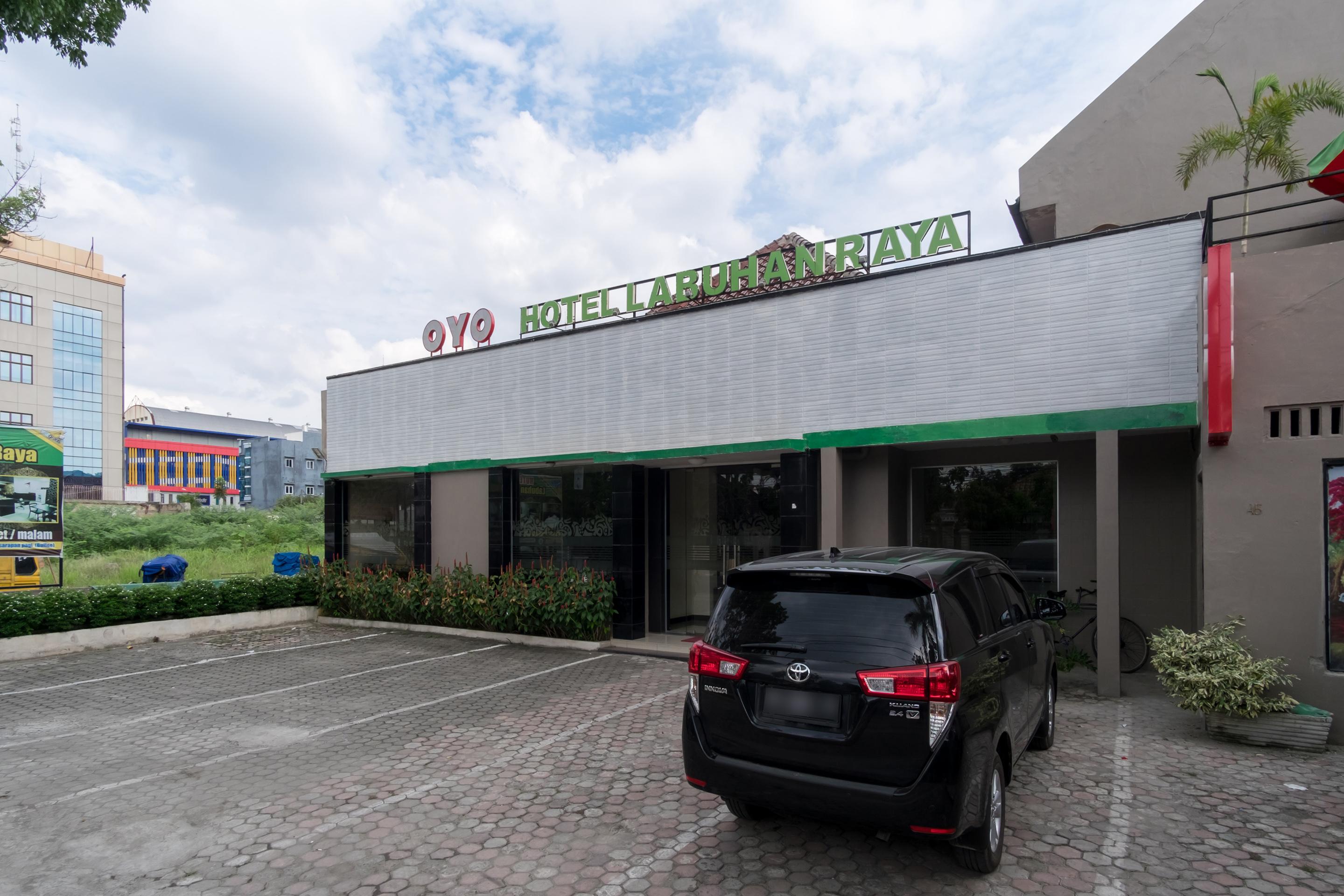 Oyo 741 Hotel Labuhan Raya Medan Exteriér fotografie