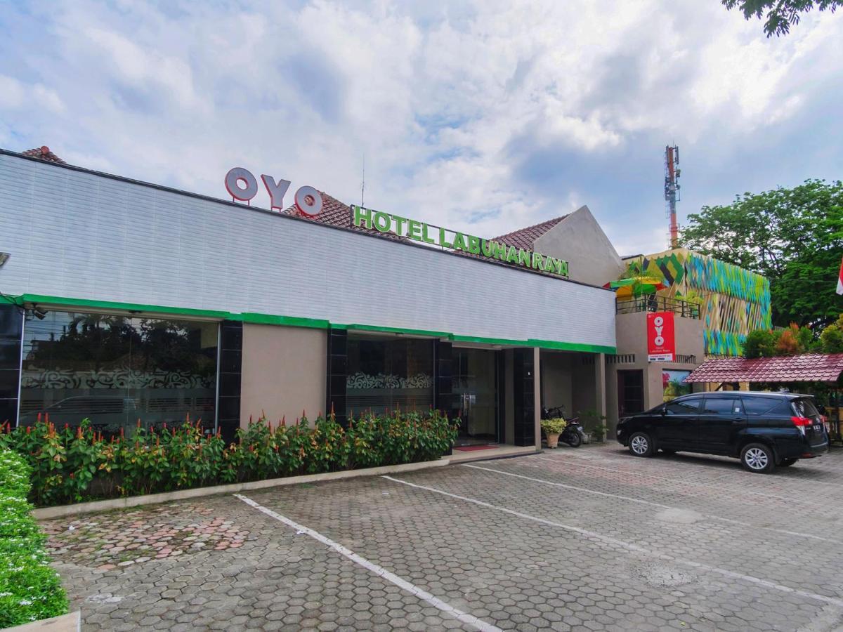 Oyo 741 Hotel Labuhan Raya Medan Exteriér fotografie