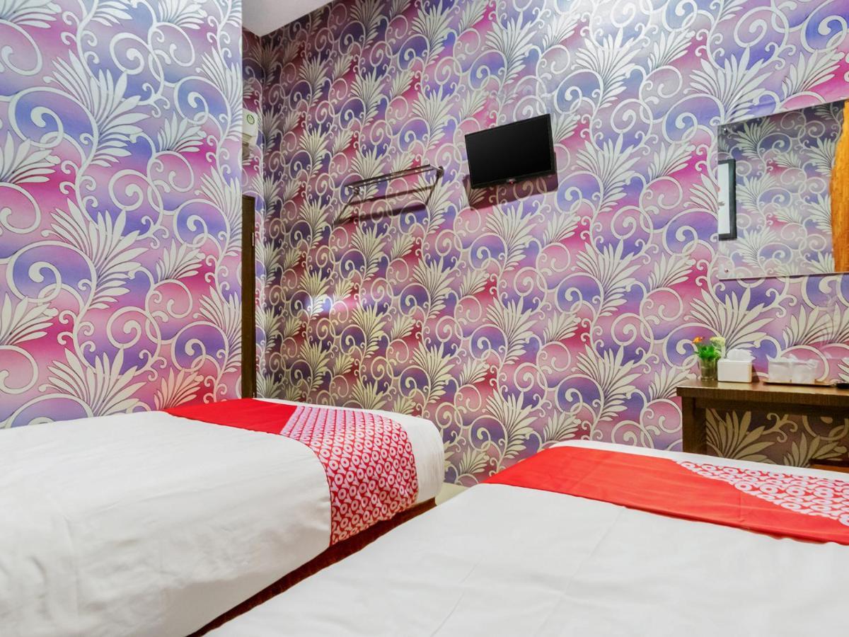 Oyo 741 Hotel Labuhan Raya Medan Exteriér fotografie