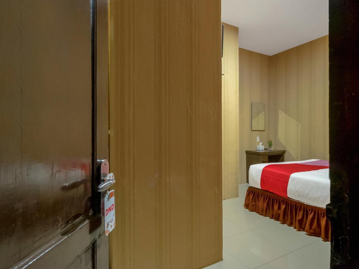Oyo 741 Hotel Labuhan Raya Medan Exteriér fotografie