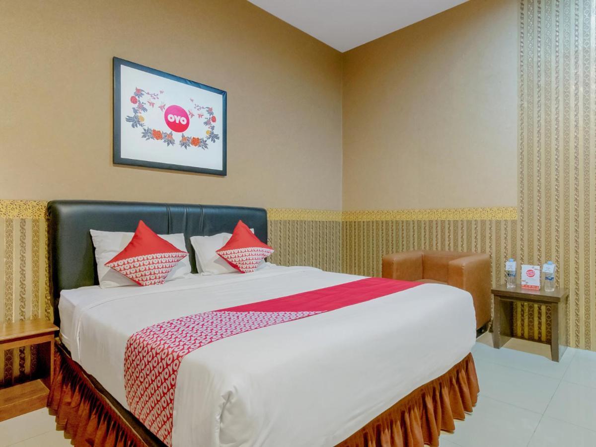 Oyo 741 Hotel Labuhan Raya Medan Exteriér fotografie