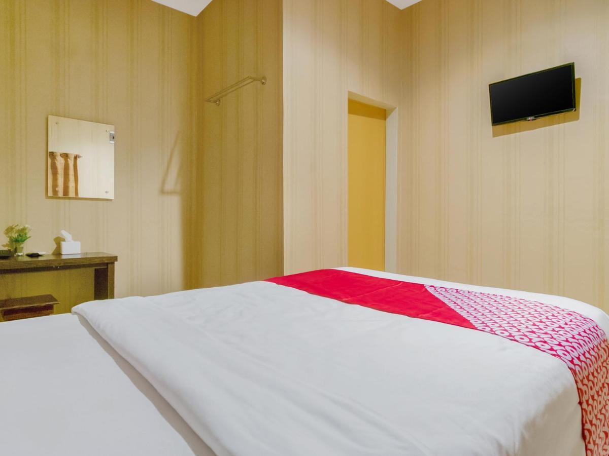 Oyo 741 Hotel Labuhan Raya Medan Exteriér fotografie