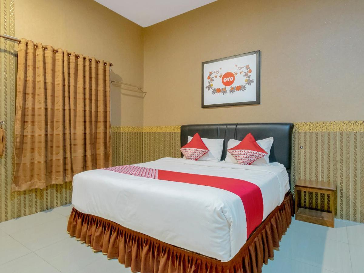 Oyo 741 Hotel Labuhan Raya Medan Exteriér fotografie